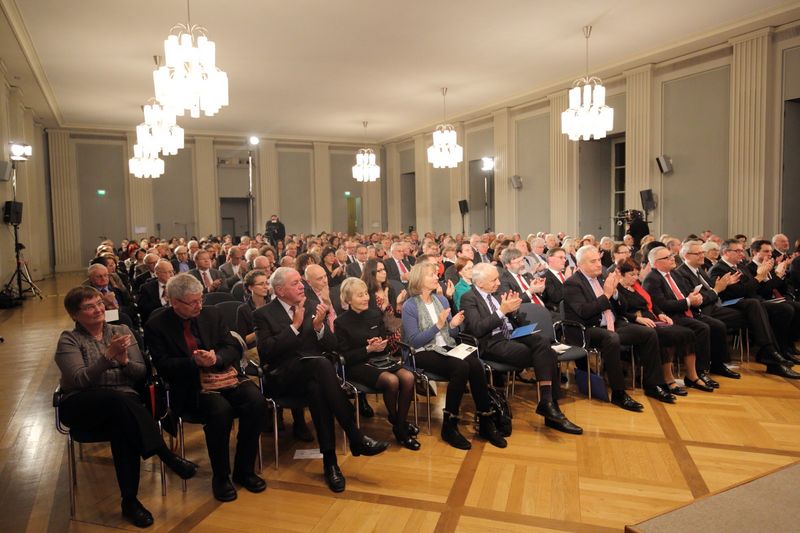 Feierliche Preisverleihung im Saal der Bayerischen Akademie der Wissenschaften in der Münchner Residenz