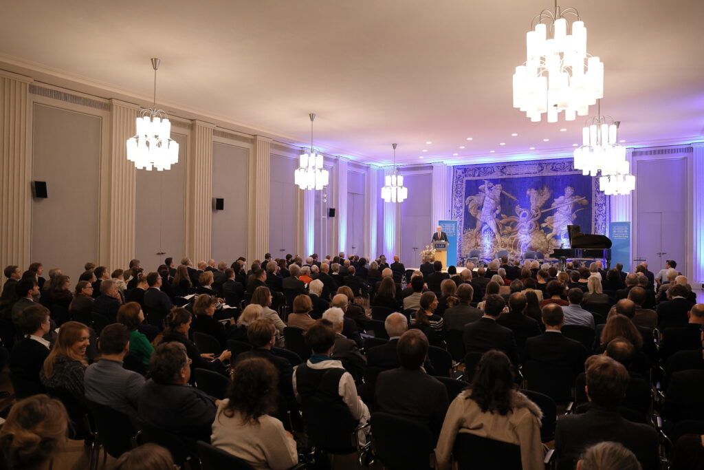 Feierliche Preisverleihung im Saal der Bayerischen Akademie der Wissenschaften